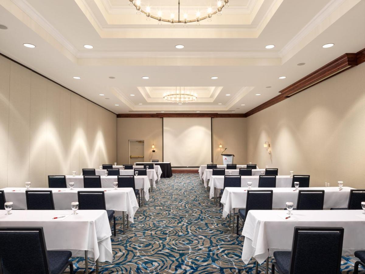 Victoria Marriott Inner Harbour Екстериор снимка