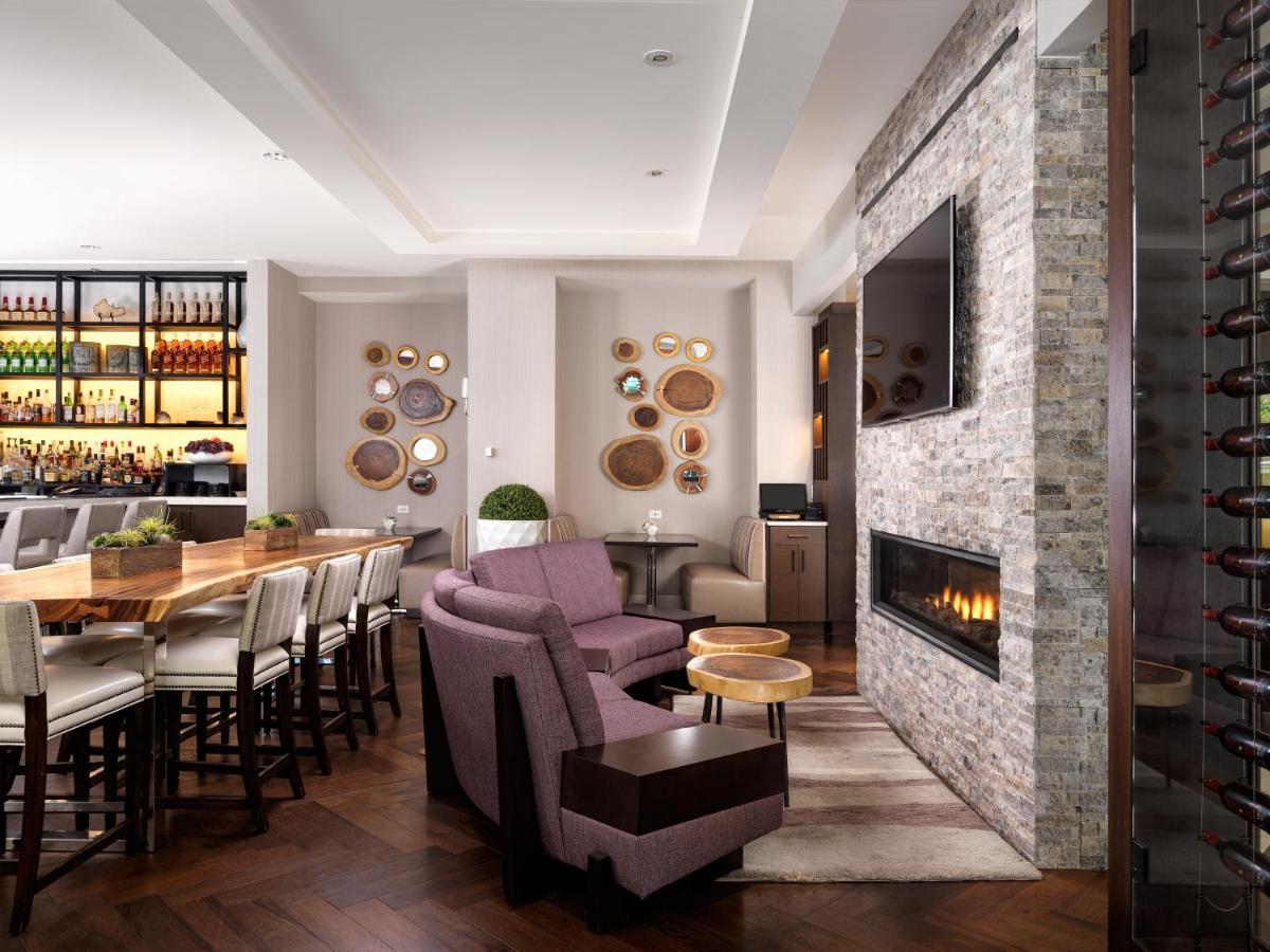 Victoria Marriott Inner Harbour Екстериор снимка