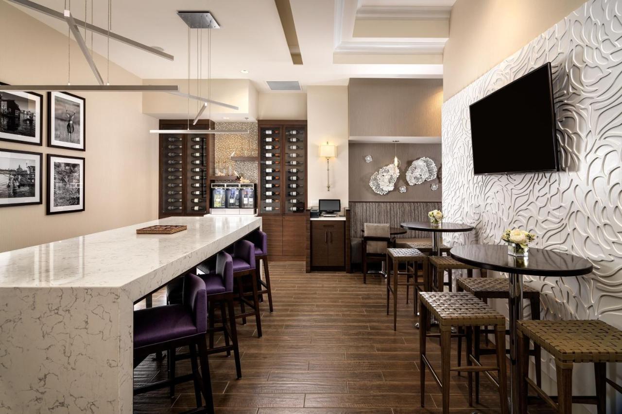 Victoria Marriott Inner Harbour Екстериор снимка